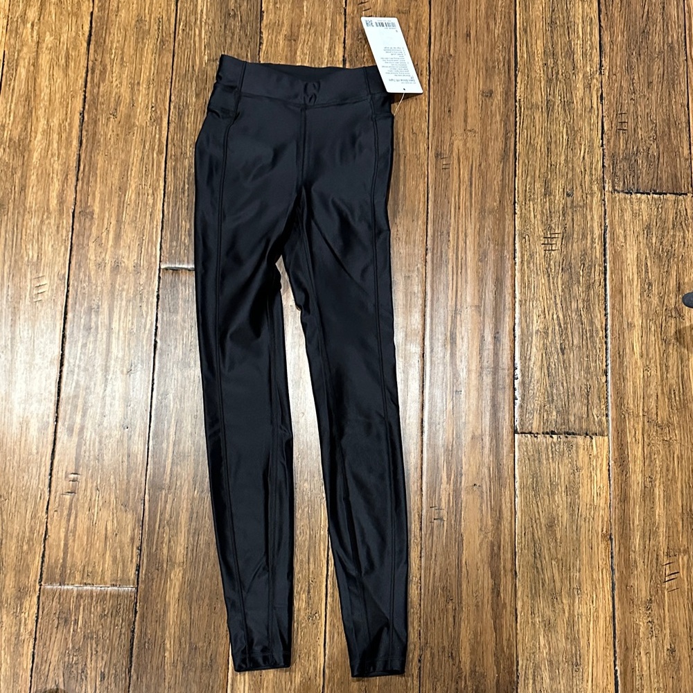 lululemon athletica Black Satin Shine HR tight 28”